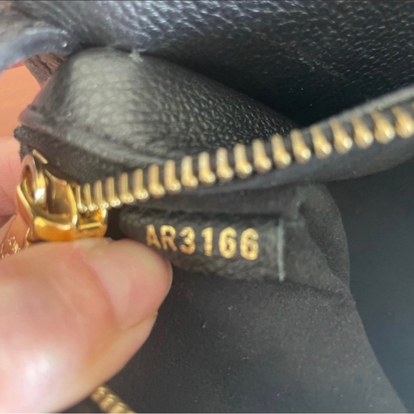 ******SOLD*******Louis Vuitton Twice Bag - Picture 8 of 11